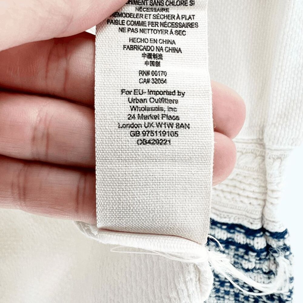 Free People Ski Lodge Alphine Henley Thermal Top Women L White Blue Crochet Cuff - Picture 5 of 7